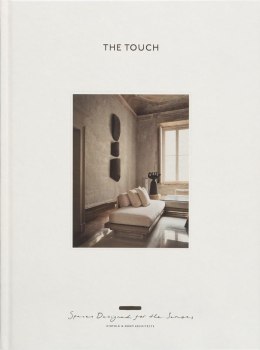 The Touch. Spaces Designed for the Senses wer. angielska